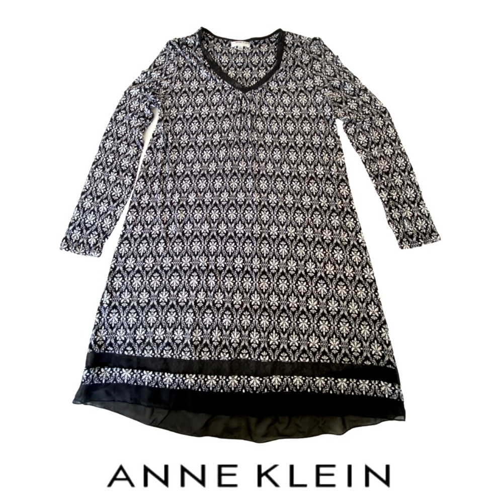Anne Klein Long Sleeve Paisley Dress Small